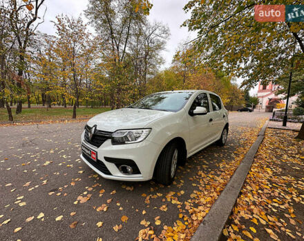 Рено Сандеро 2021 в Запорожье на Automoto.ua Белый Рено Сандеро, объемом двигателя 1 л и пробегом 99 тыс. км за 7999 $, фото 1 на Automoto.ua