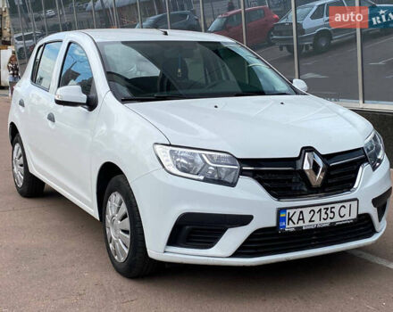 Білий Рено Сандеро, об'ємом двигуна 1 л та пробігом 85 тис. км за 8700 $, фото 1 на Automoto.ua