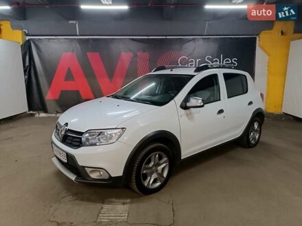 Білий Рено Сандеро, об'ємом двигуна 1.46 л та пробігом 191 тис. км за 9200 $, фото 1 на Automoto.ua