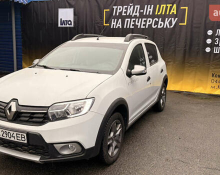 Білий Рено Сандеро, об'ємом двигуна 1.46 л та пробігом 17 тис. км за 13235 $, фото 1 на Automoto.ua