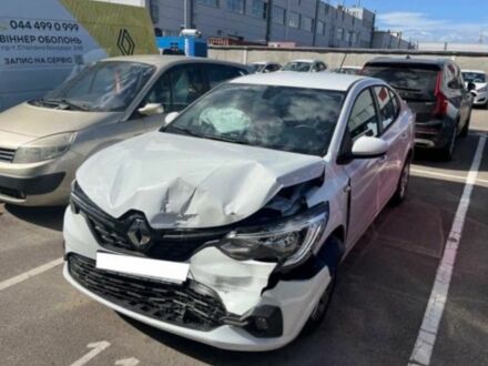 Білий Рено Сандеро, об'ємом двигуна 1 л та пробігом 5 тис. км за 10000 $, фото 1 на Automoto.ua