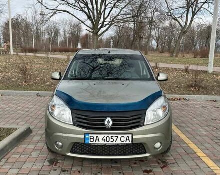 Бежевий Рено Сандеро, об'ємом двигуна 1.6 л та пробігом 174 тис. км за 5500 $, фото 1 на Automoto.ua