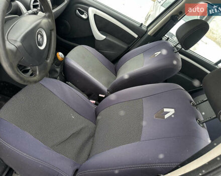 Бежевий Рено Сандеро, об'ємом двигуна 1.6 л та пробігом 250 тис. км за 3300 $, фото 3 на Automoto.ua