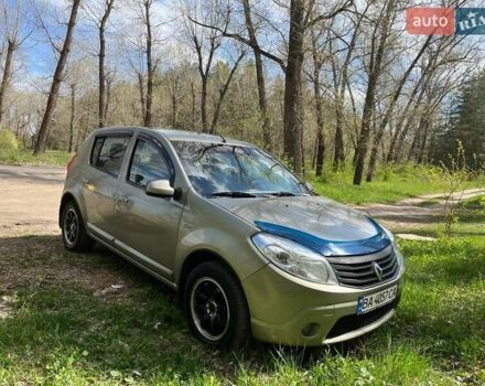 Бежевий Рено Сандеро, об'ємом двигуна 1.6 л та пробігом 174 тис. км за 5500 $, фото 11 на Automoto.ua