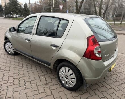 Бежевый Рено Сандеро, объемом двигателя 1.4 л и пробегом 202 тыс. км за 5450 $, фото 4 на Automoto.ua