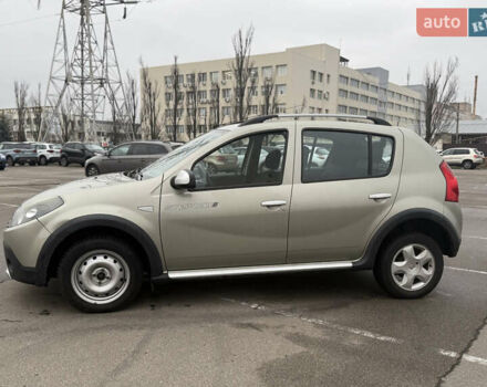 Бежевый Рено Сандеро, объемом двигателя 1.6 л и пробегом 140 тыс. км за 6700 $, фото 5 на Automoto.ua