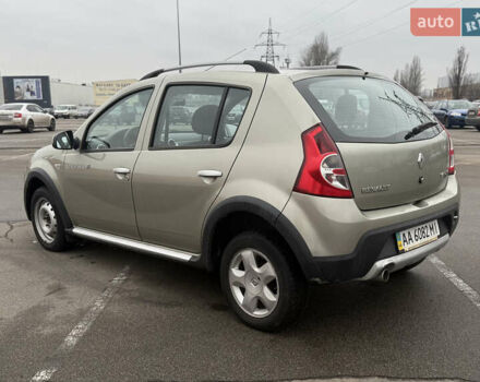 Бежевый Рено Сандеро, объемом двигателя 1.6 л и пробегом 140 тыс. км за 6700 $, фото 6 на Automoto.ua