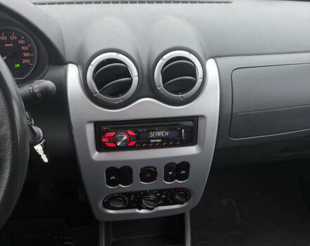 Бежевый Рено Сандеро, объемом двигателя 1.6 л и пробегом 140 тыс. км за 6700 $, фото 45 на Automoto.ua