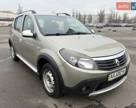 Бежевый Рено Сандеро, объемом двигателя 1.6 л и пробегом 140 тыс. км за 6700 $, фото 10 на Automoto.ua