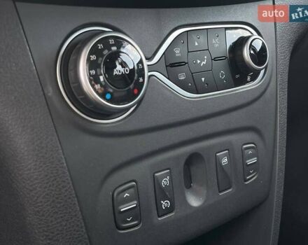 Бежевий Рено Сандеро, об'ємом двигуна 1.5 л та пробігом 36 тис. км за 12300 $, фото 6 на Automoto.ua