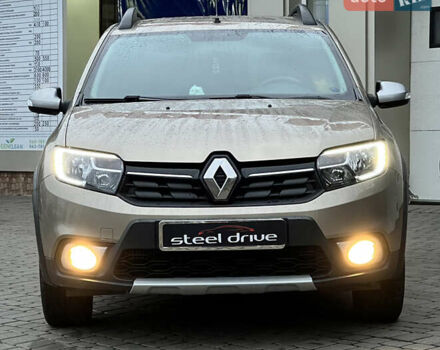 Бежевый Рено Сандеро, объемом двигателя 0.9 л и пробегом 78 тыс. км за 10499 $, фото 1 на Automoto.ua