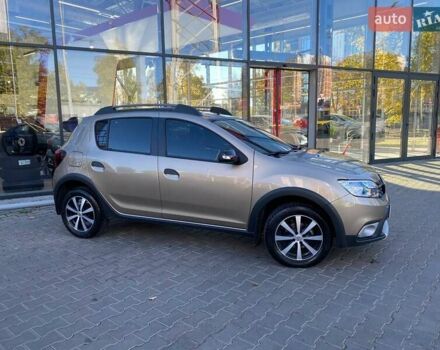 Рено Сандеро 2019 в Одессе на Automoto.ua Бежевый Рено Сандеро, объемом двигателя 1.46 л и пробегом 63 тыс. км за 12199 $, фото 2 на Automoto.ua