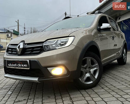 Бежевый Рено Сандеро, объемом двигателя 0.9 л и пробегом 78 тыс. км за 10499 $, фото 2 на Automoto.ua