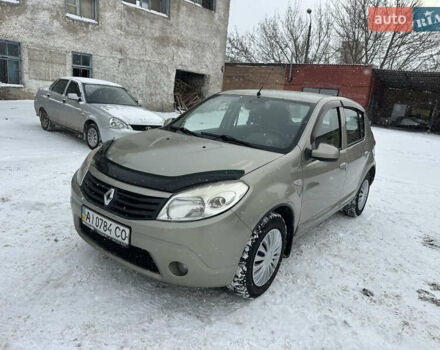 Бежевий Рено Сандеро, об'ємом двигуна 1.6 л та пробігом 250 тис. км за 3300 $, фото 1 на Automoto.ua