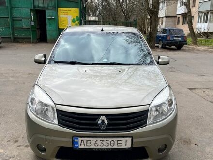 Рено Сандеро 2011 у Вінниці на Automoto.ua Бежевий Рено Сандеро, об'ємом двигуна 1.6 л та пробігом 236 тис. км за 5600 $, фото 1 на Automoto.ua