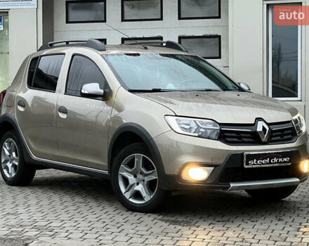 Бежевий Рено Сандеро, об'ємом двигуна 0.9 л та пробігом 78 тис. км за 10499 $, фото 1 на Automoto.ua