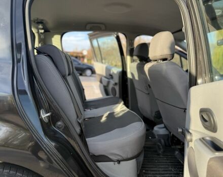 Черный Рено Сандеро, объемом двигателя 1.1 л и пробегом 120 тыс. км за 3900 $, фото 13 на Automoto.ua