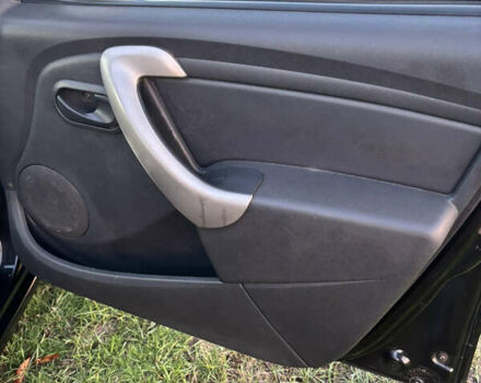 Черный Рено Сандеро, объемом двигателя 1.39 л и пробегом 189 тыс. км за 3999 $, фото 9 на Automoto.ua