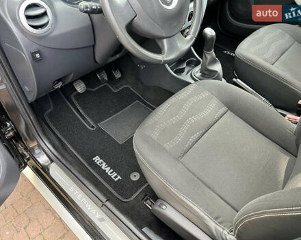 Чорний Рено Сандеро, об'ємом двигуна 1.6 л та пробігом 81 тис. км за 8700 $, фото 29 на Automoto.ua