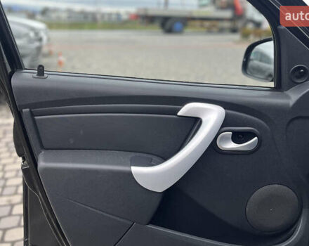 Чорний Рено Сандеро, об'ємом двигуна 1.6 л та пробігом 137 тис. км за 7200 $, фото 16 на Automoto.ua