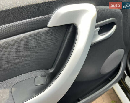 Чорний Рено Сандеро, об'ємом двигуна 1.6 л та пробігом 81 тис. км за 8700 $, фото 26 на Automoto.ua