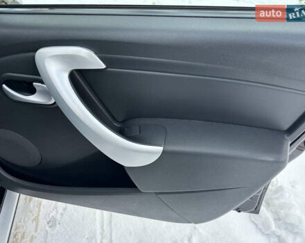 Черный Рено Сандеро, объемом двигателя 1.6 л и пробегом 79 тыс. км за 8850 $, фото 81 на Automoto.ua