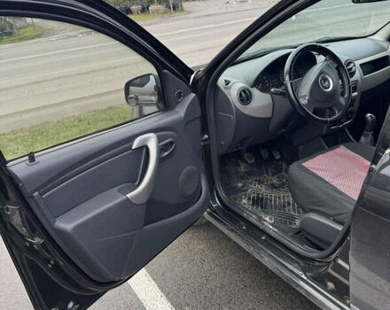 Черный Рено Сандеро, объемом двигателя 1.39 л и пробегом 112 тыс. км за 6000 $, фото 14 на Automoto.ua