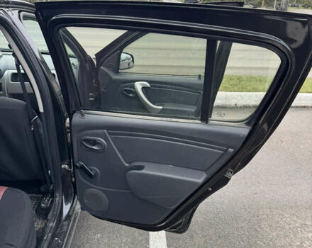 Черный Рено Сандеро, объемом двигателя 1.39 л и пробегом 112 тыс. км за 6000 $, фото 15 на Automoto.ua