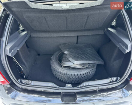 Черный Рено Сандеро, объемом двигателя 1.6 л и пробегом 79 тыс. км за 8850 $, фото 37 на Automoto.ua