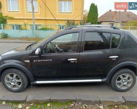 Черный Рено Сандеро, объемом двигателя 1.6 л и пробегом 137 тыс. км за 6700 $, фото 1 на Automoto.ua