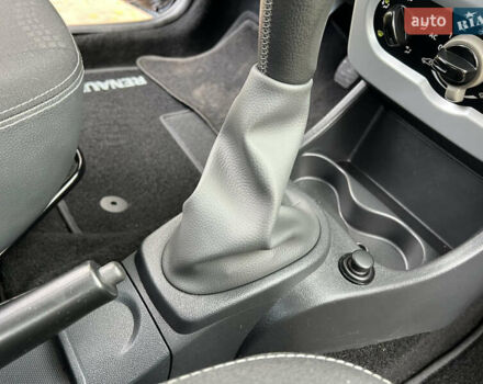 Чорний Рено Сандеро, об'ємом двигуна 1.6 л та пробігом 81 тис. км за 8700 $, фото 81 на Automoto.ua