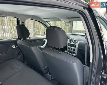 Черный Рено Сандеро, объемом двигателя 1.6 л и пробегом 79 тыс. км за 8850 $, фото 77 на Automoto.ua