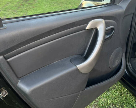 Черный Рено Сандеро, объемом двигателя 1.39 л и пробегом 189 тыс. км за 3999 $, фото 10 на Automoto.ua