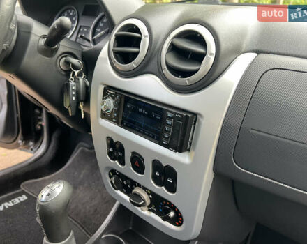 Чорний Рено Сандеро, об'ємом двигуна 1.6 л та пробігом 81 тис. км за 8700 $, фото 84 на Automoto.ua