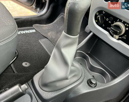 Чорний Рено Сандеро, об'ємом двигуна 1.6 л та пробігом 81 тис. км за 8700 $, фото 80 на Automoto.ua