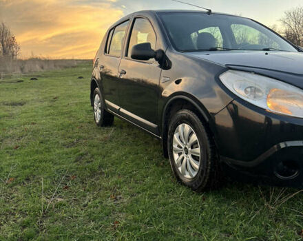 Черный Рено Сандеро, объемом двигателя 1.39 л и пробегом 189 тыс. км за 3999 $, фото 1 на Automoto.ua