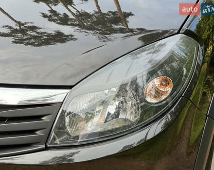 Чорний Рено Сандеро, об'ємом двигуна 1.6 л та пробігом 81 тис. км за 8700 $, фото 6 на Automoto.ua