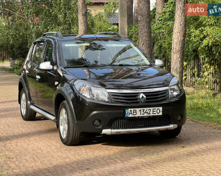Черный Рено Сандеро, объемом двигателя 1.6 л и пробегом 81 тыс. км за 8950 $, фото 2 на Automoto.ua