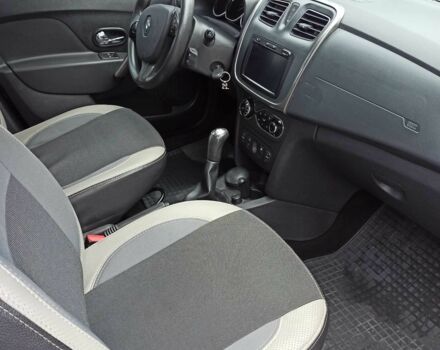 Черный Рено Сандеро, объемом двигателя 1.6 л и пробегом 48 тыс. км за 8500 $, фото 5 на Automoto.ua