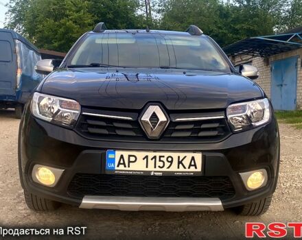 Черный Рено Сандеро, объемом двигателя 0.9 л и пробегом 40 тыс. км за 10200 $, фото 4 на Automoto.ua