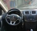 Черный Рено Сандеро, объемом двигателя 0.9 л и пробегом 31 тыс. км за 13000 $, фото 3 на Automoto.ua