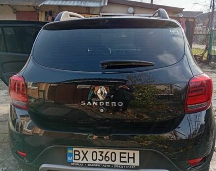 Черный Рено Сандеро, объемом двигателя 0.9 л и пробегом 31 тыс. км за 13000 $, фото 1 на Automoto.ua