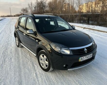 Черный Рено Сандеро, объемом двигателя 1.6 л и пробегом 34 тыс. км за 7900 $, фото 1 на Automoto.ua