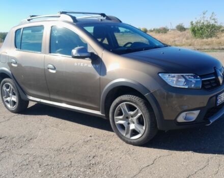 Коричневый Рено Сандеро, объемом двигателя 0.9 л и пробегом 30 тыс. км за 10000 $, фото 3 на Automoto.ua