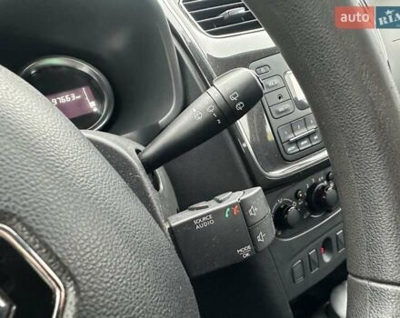 Коричневый Рено Сандеро, объемом двигателя 1 л и пробегом 97 тыс. км за 7950 $, фото 19 на Automoto.ua