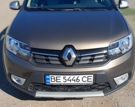 Коричневый Рено Сандеро, объемом двигателя 0.9 л и пробегом 30 тыс. км за 10000 $, фото 5 на Automoto.ua