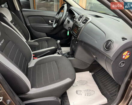 Коричневый Рено Сандеро, объемом двигателя 1.46 л и пробегом 77 тыс. км за 10600 $, фото 9 на Automoto.ua