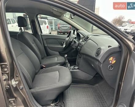 Коричневый Рено Сандеро, объемом двигателя 1 л и пробегом 97 тыс. км за 7950 $, фото 24 на Automoto.ua