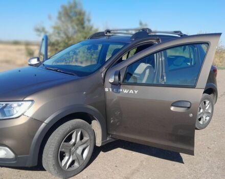 Коричневый Рено Сандеро, объемом двигателя 0.9 л и пробегом 30 тыс. км за 10000 $, фото 8 на Automoto.ua