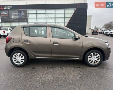 Коричневый Рено Сандеро, объемом двигателя 1 л и пробегом 97 тыс. км за 7950 $, фото 8 на Automoto.ua